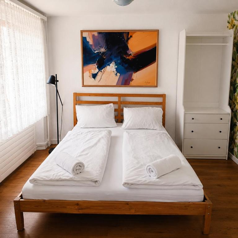 KB CityRooms Self-Check-In - Familienzimmer mit eigenem Bad - 3
