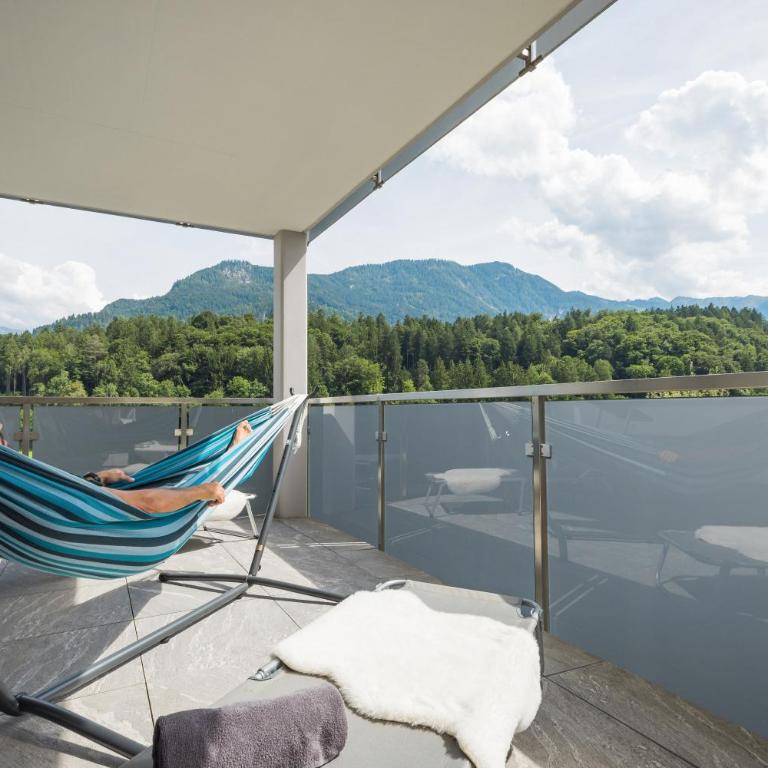 Apart Dahoam - Deluxe Apartment with Three-Bedroom and Mountain View - 7