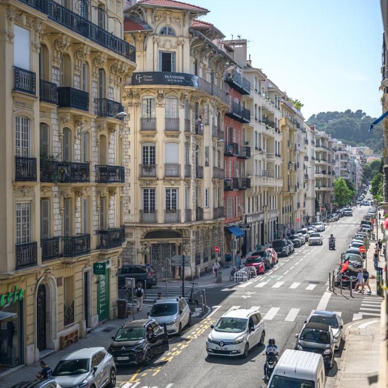 110 m Family, AC - Apartment - 27