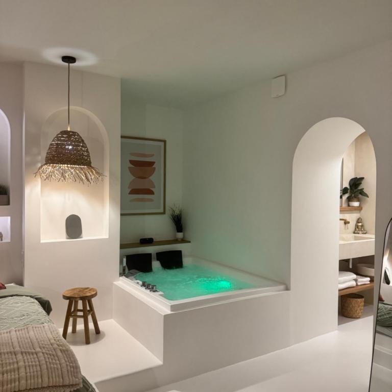 Bali Suite - Spa Jacuzzi - Apartment mit 1 Schlafzimmer - 6