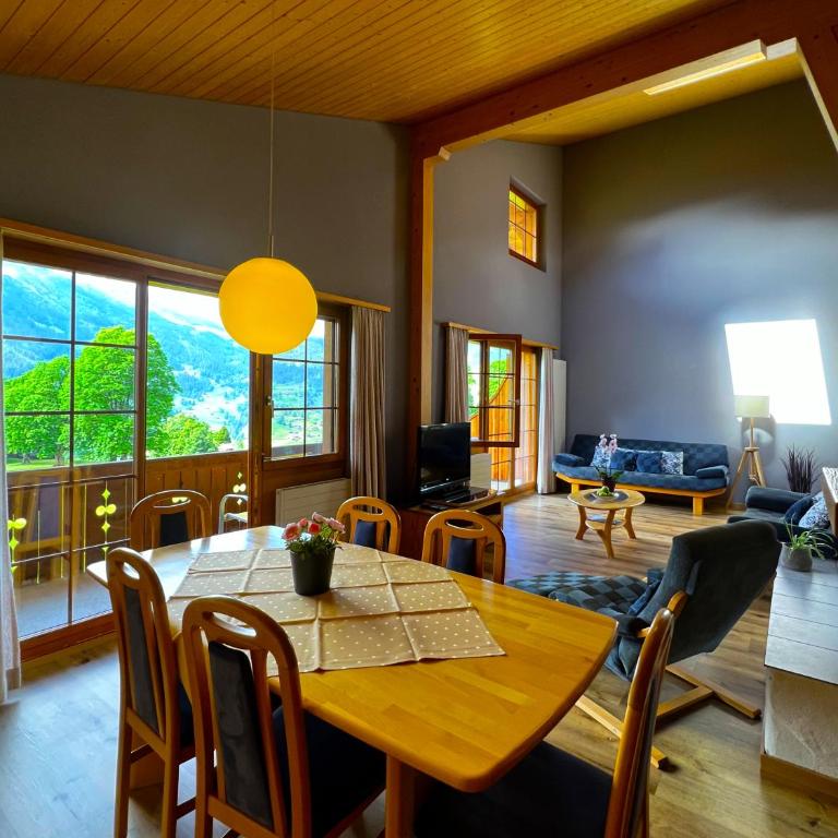Hotel Bodmi - Apartment mit 3 Schlafzimmern und Bergblick - 4