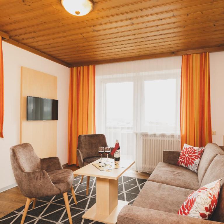 Haus Voglreiter - inkl Sommerkarte, zentrale und ruhige Lage, Garten mit Spielplatz - Apartment mit Aussicht und Balkon - 6
