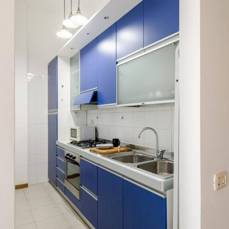 Appartamento BELLAVISTA Roma - due fermate di metro per Colosseo Fori Imperiali - Appartamento con 1 Camera da Letto - 9