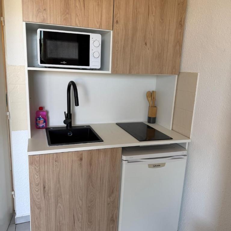 Apartment - Beach - AC - Private parking - Appartement 1 Chambre - 11