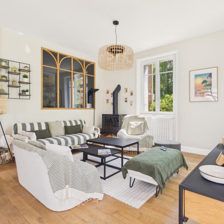 Superbe maison pour 9, jardin, tout a pied - Ferienhaus - 6