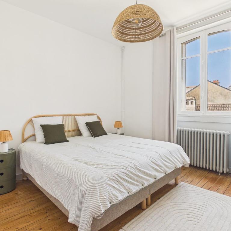 Superbe maison pour 9, jardin, tout a pied - Ferienhaus - 19