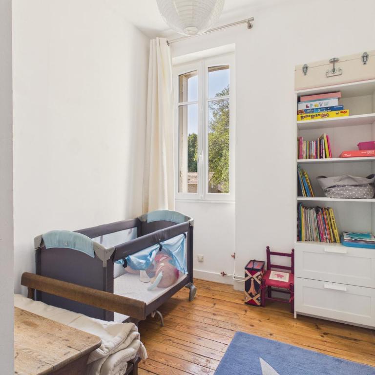 Superbe maison pour 9, jardin, tout a pied - Ferienhaus - 27