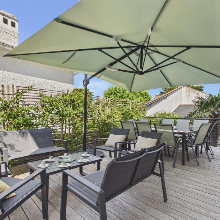Superbe maison pour 9, jardin, tout a pied - Ferienhaus - 29