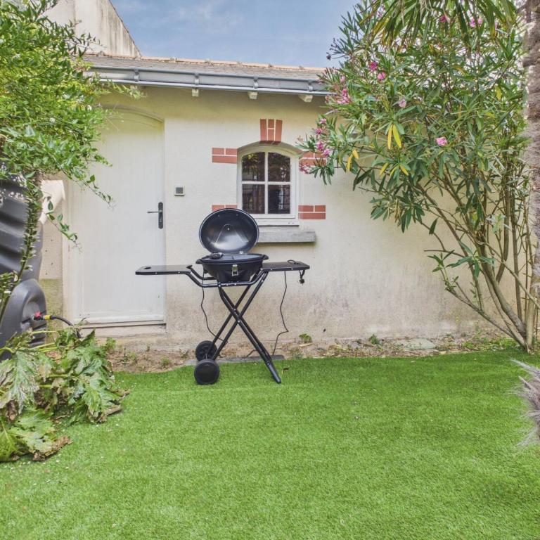 Superbe maison pour 9, jardin, tout a pied - Ferienhaus - 31