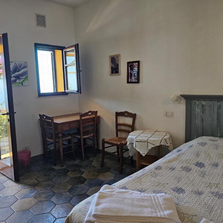 Il Borgo Di Campi - Double Room with Patio - 4
