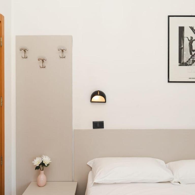 Hotel Galileo - Deluxe Double or Twin Room with Balcony - 4