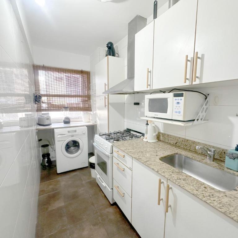 Libre Checkin Elegante Apartamento en Pleno Centro de Buenos Aires, a pasos de la calle Florida,muy cerca de Puerto Madero, Zona de Shopping, Galerias Pacifico - Apartamento de 1 dormitorio - 11