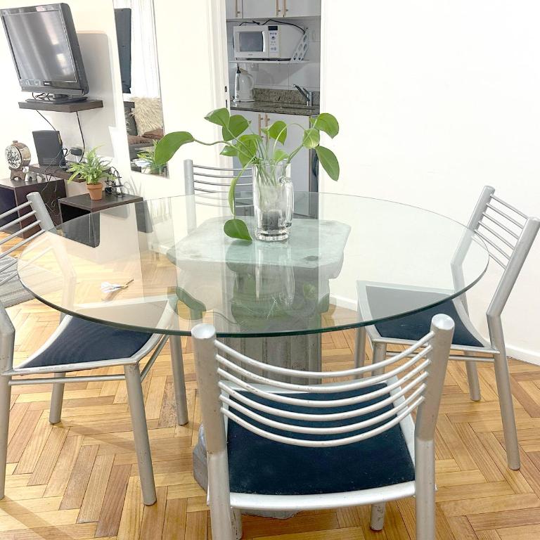Libre Checkin Elegante Apartamento en Pleno Centro de Buenos Aires, a pasos de la calle Florida,muy cerca de Puerto Madero, Zona de Shopping, Galerias Pacifico - Apartamento de 1 dormitorio - 4