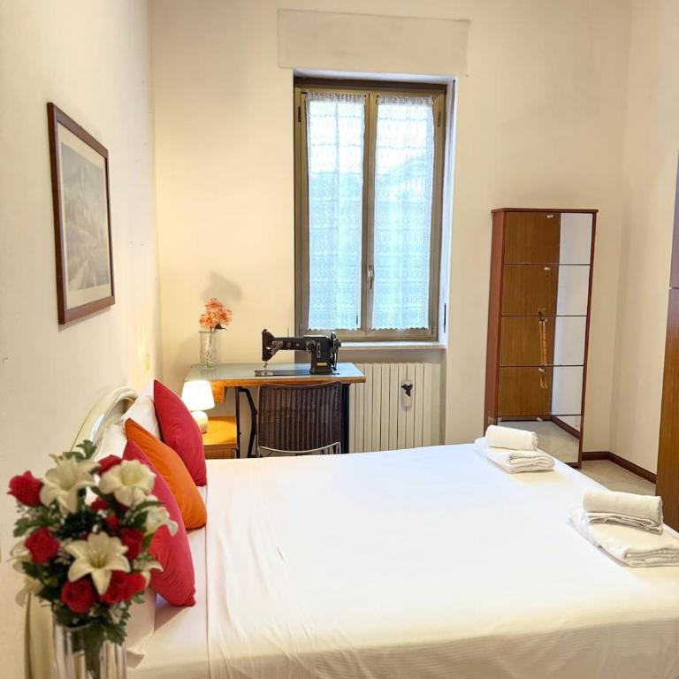 Classic Milan house 15 minutes from Duomo - One-Bedroom Apartment - 8