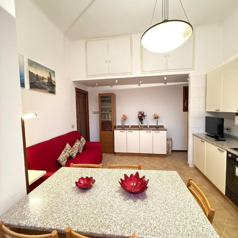 Classic Milan house 15 minutes from Duomo - One-Bedroom Apartment - 10