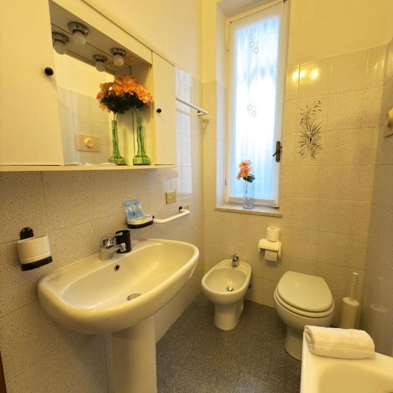 Classic Milan house 15 minutes from Duomo - One-Bedroom Apartment - 18