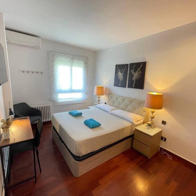 Rooms Paris50 - Habitación Doble con baño compartido - 1