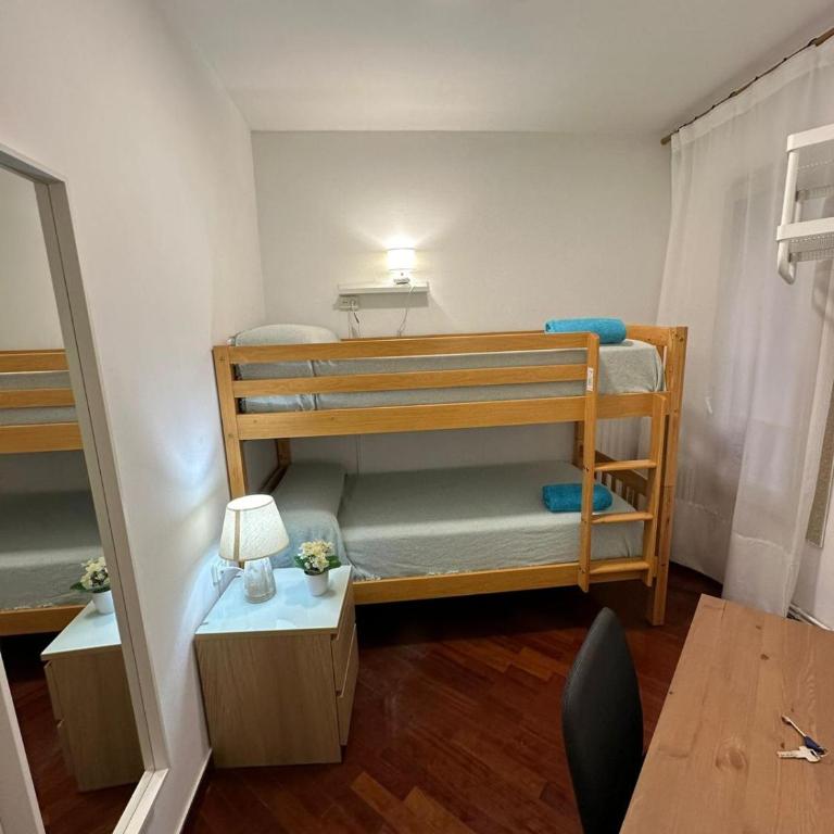 Rooms Paris50 - Habitación Doble con baño compartido - 2 camas - 3