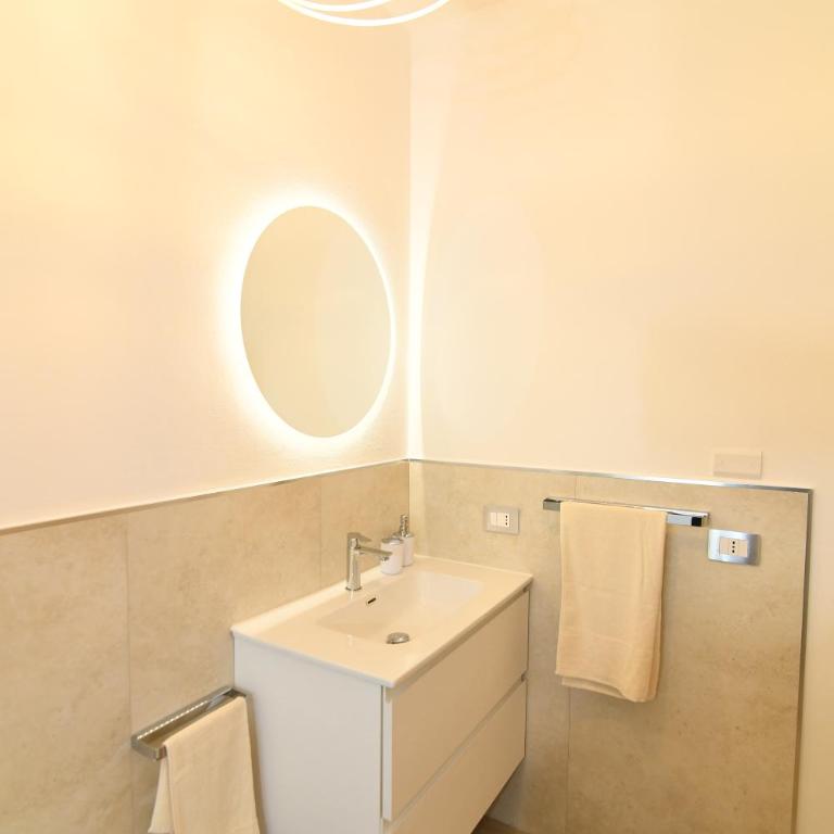 Near Sunset Apartment - Large Double Room - 4