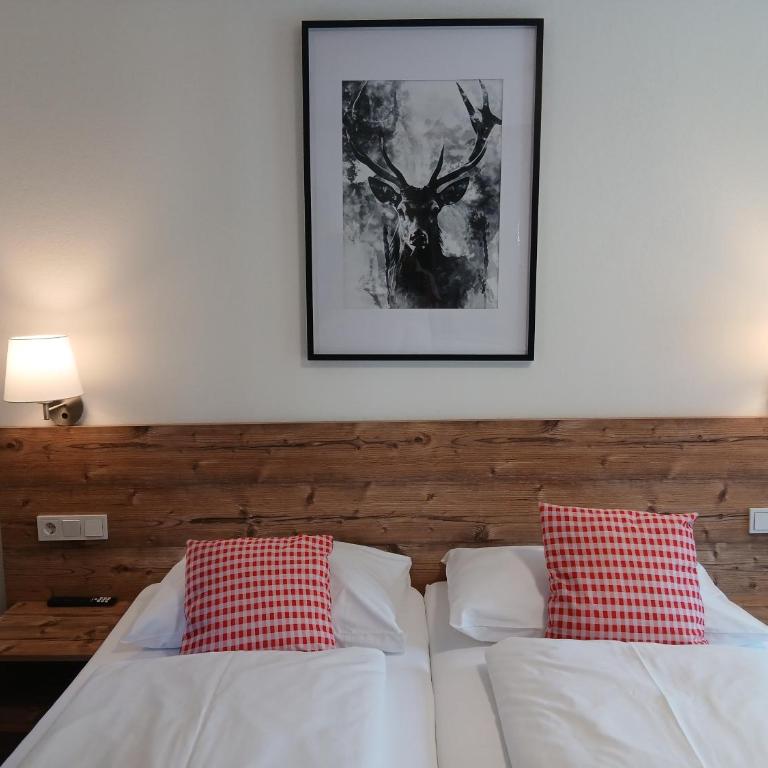 Haus Huber Zimmer und Apartments - Doppelzimmer mit Bergblick - 1