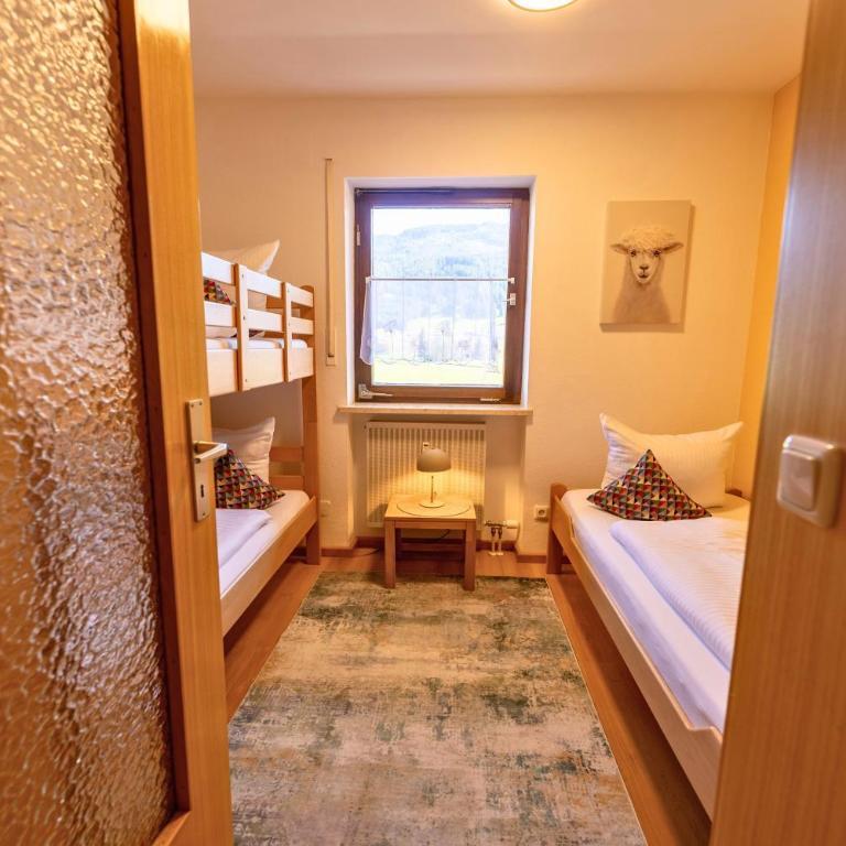 FeWo Armonie im Allgäu - Tischfußball & Dart, großer Südbalkon, gratis Erlebnisse mit Königscard - Apartment - 26