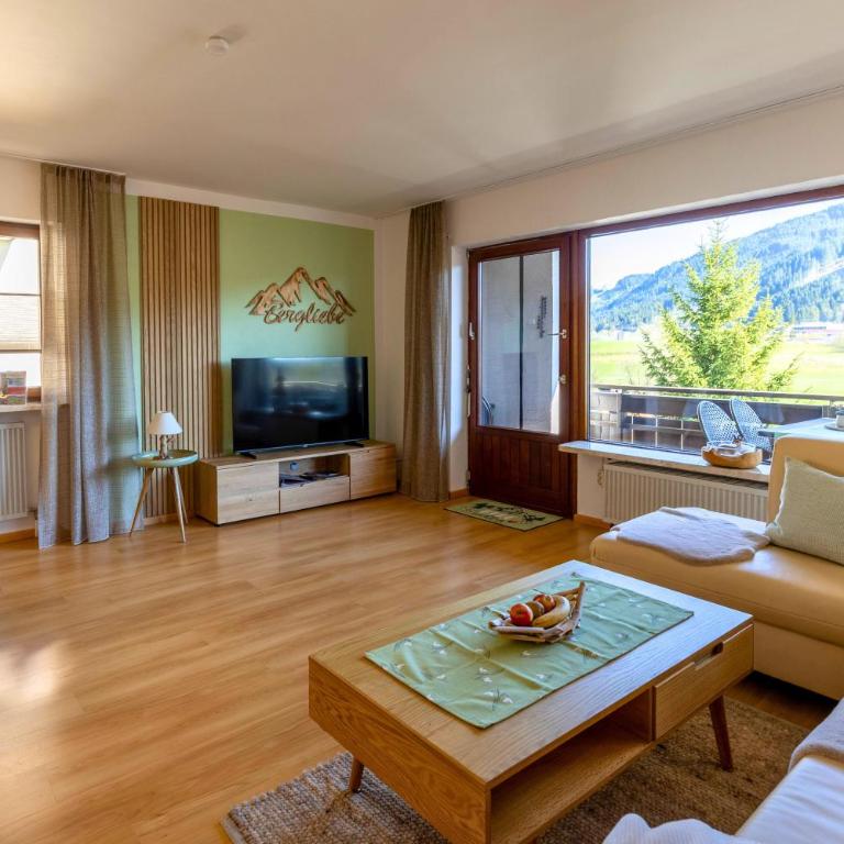 FeWo Armonie im Allgäu - Tischfußball & Dart, großer Südbalkon, gratis Erlebnisse mit Königscard - Apartment - 1