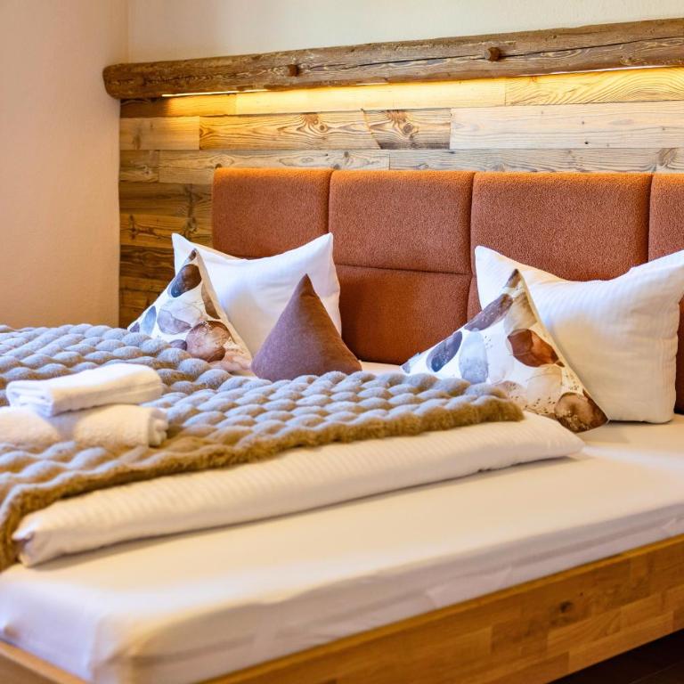 FeWo Armonie im Allgäu - Tischfußball & Dart, großer Südbalkon, gratis Erlebnisse mit Königscard - Apartment - 2