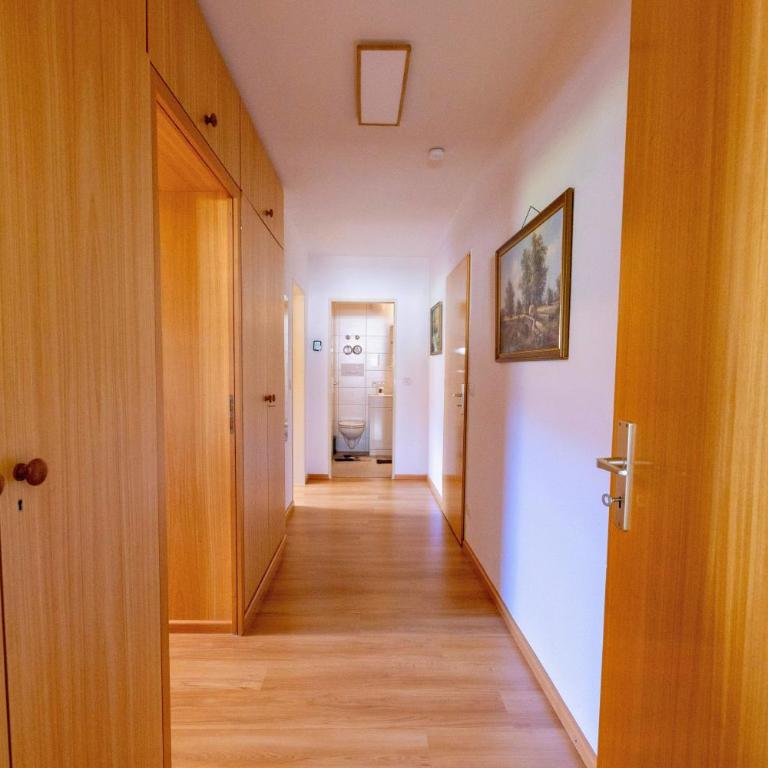 FeWo Armonie im Allgäu - Tischfußball & Dart, großer Südbalkon, gratis Erlebnisse mit Königscard - Apartment - 21