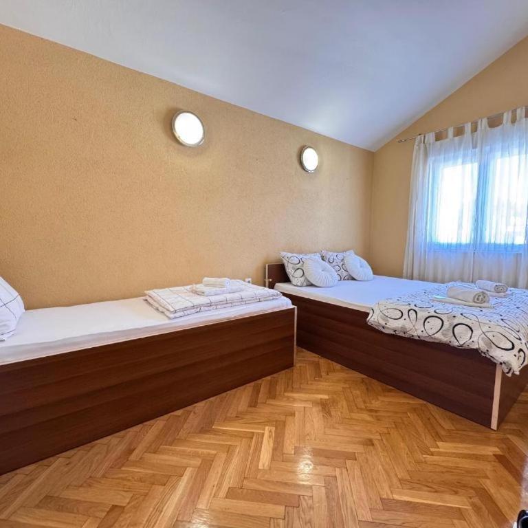 Central Stay Mostar - Chambre Triple Basique - 4