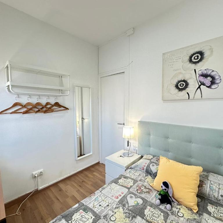 Alojamiento Rambla - Habitación Individual con baño compartido - 3