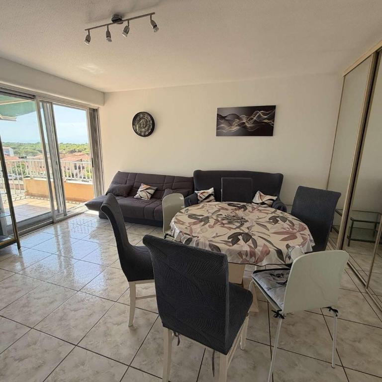 Appartement T3, 6 pers, BBQ, terrasse, parking, plage à prox. - FR-1-81-397 - Appartement (6 Adultes) - 14