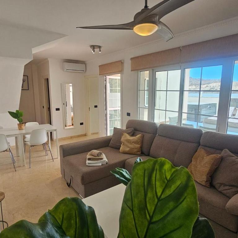 Luxury Renovated Duplex with Pools Private Jacuzzi - Appartement - 3