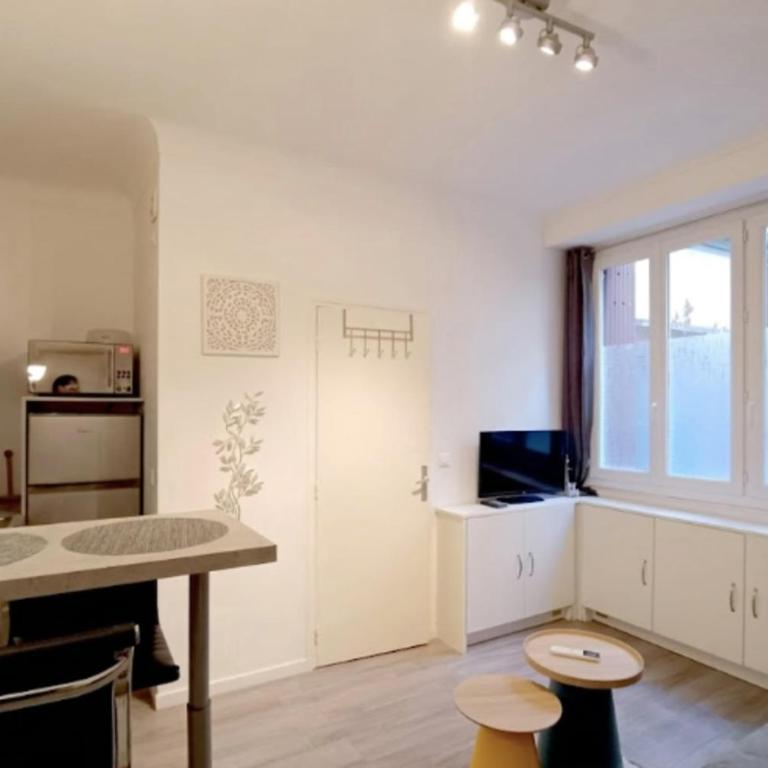 Bright and quiet studio in Nice - Studio - 1