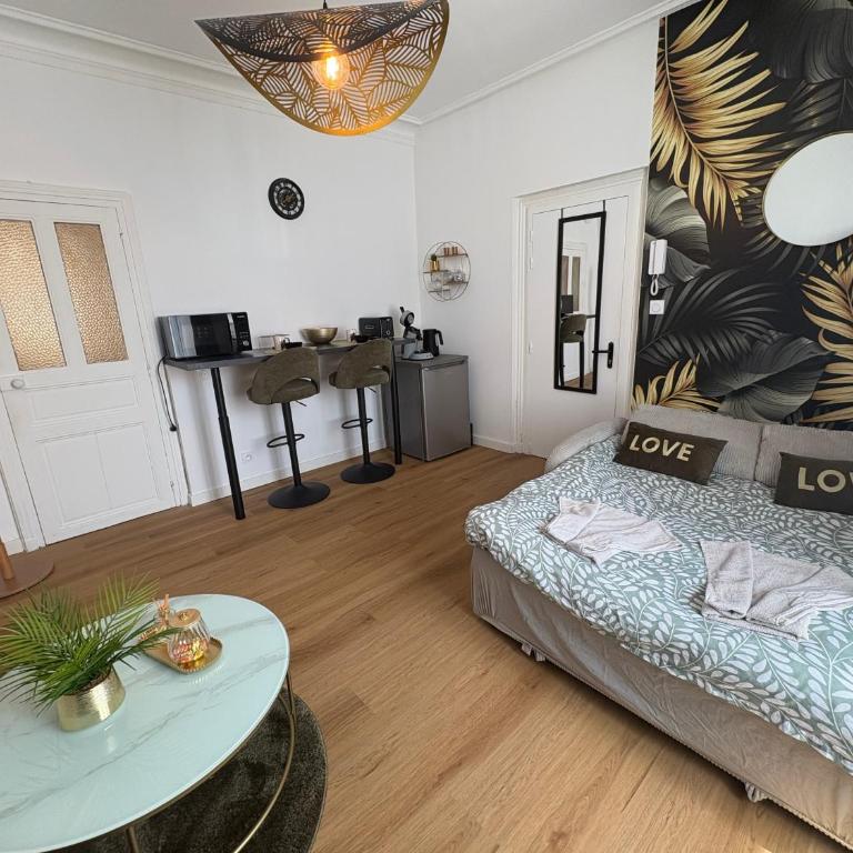 Studio neuf design - Tram & centre à proximité - Appartamento con 1 Camera da Letto - 2