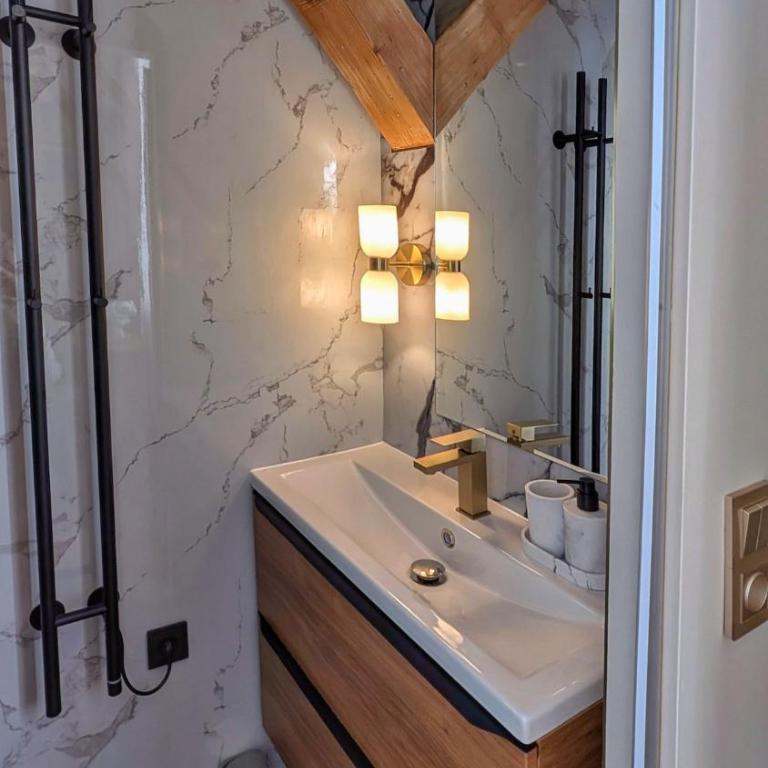 Hidden Courtyard Loft - Appartamento con 3 Camere da Letto - 10