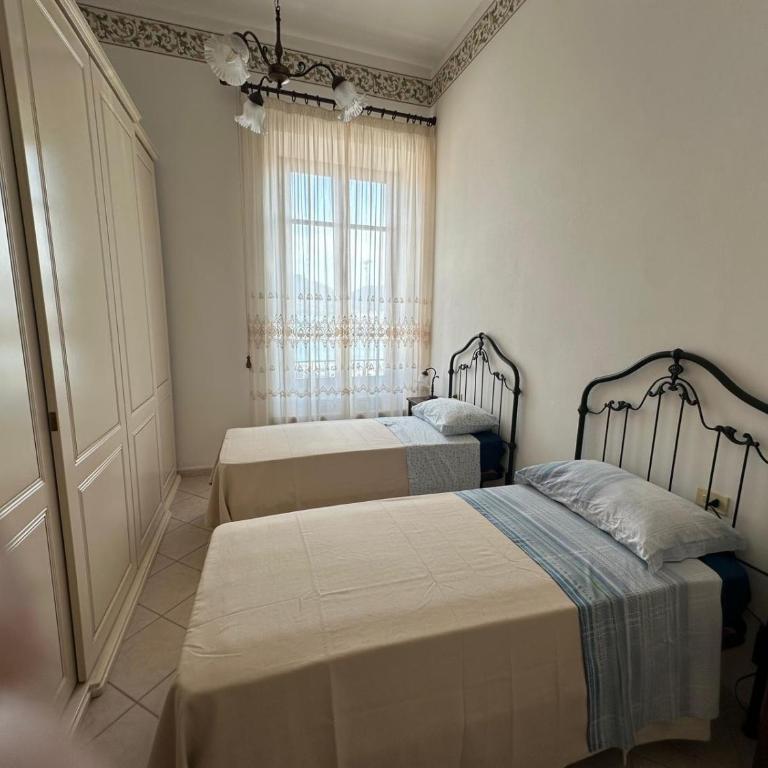 Casa FERRIGNO - Appartamento con 2 Camere da Letto - 6