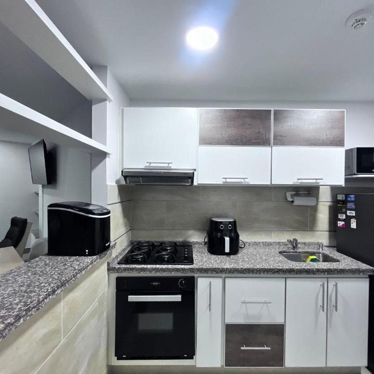 Luxury Stay in Armenia's Best Location - Two-Bedroom Apartment - 12