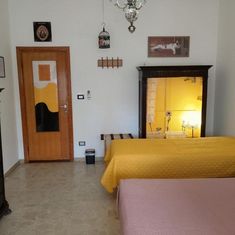 Le stanze di Bruno - Camera Matrimoniale con Bagno Privato Esterno - 7