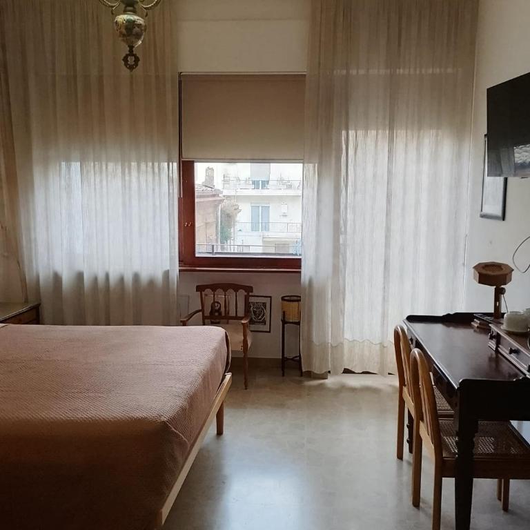 Le stanze di Bruno - Camera Matrimoniale con Bagno Privato Esterno - 10