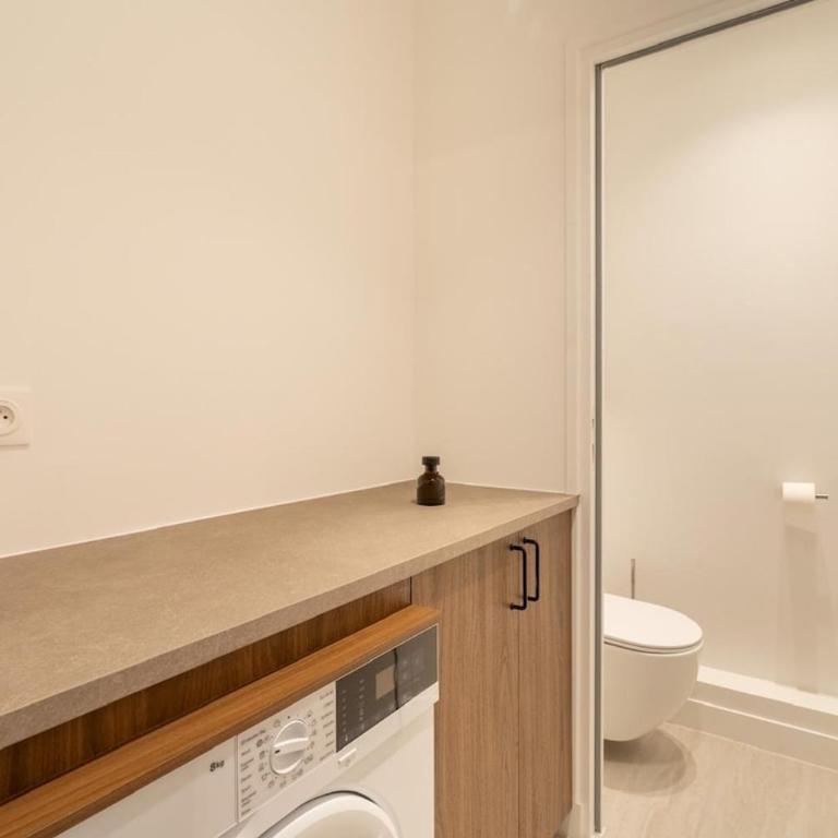 Splendid 2-bedro - Two-Bedroom Apartment - 6