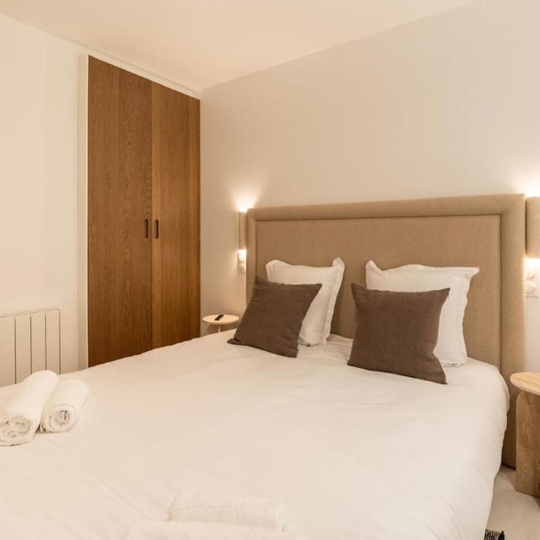 Splendid 2-bedro - Two-Bedroom Apartment - 7