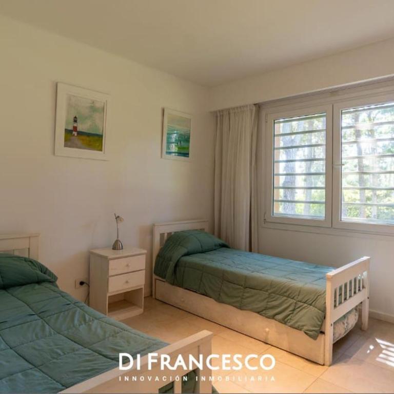 Casa Alamos Pinamar 10 personas - Casa de 5 dormitorios - 2