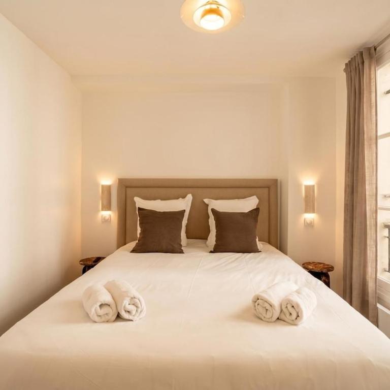 Splendid 2-bedro - Two-Bedroom Apartment - 17