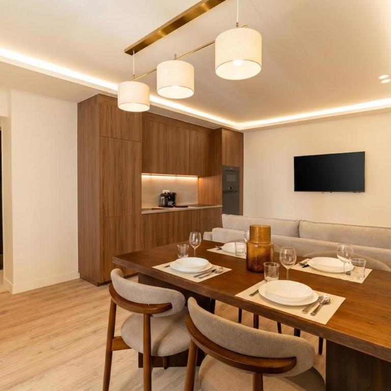 Splendid 2-bedro - Two-Bedroom Apartment - 21
