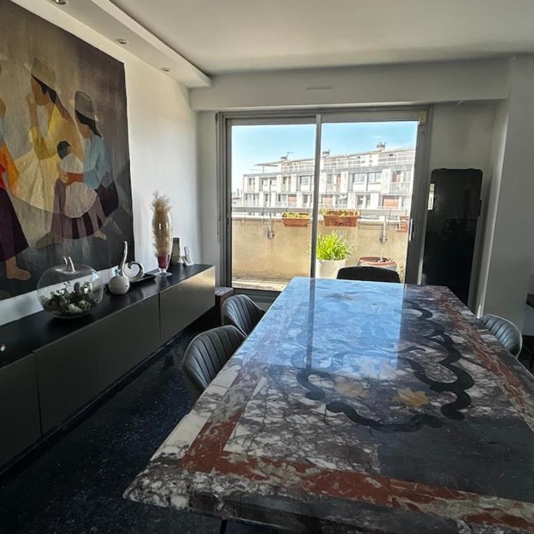 Aerial view of Paris - Apartamento de 3 dormitorios - 65