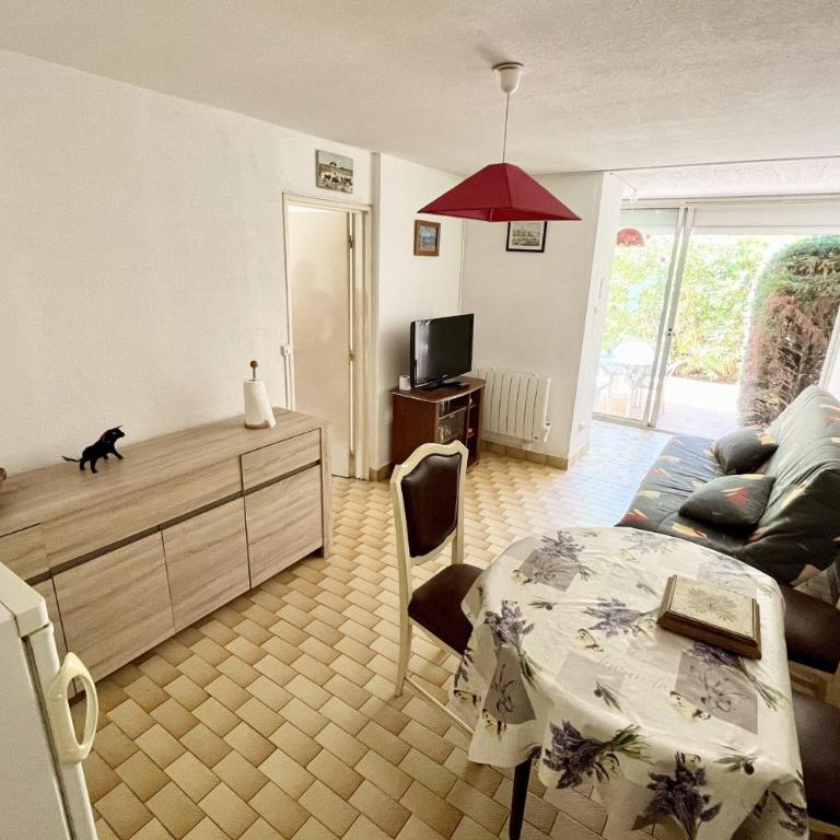 Apartment for 4 at 400 m from the beach - Apartment - 2