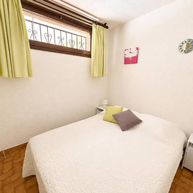 Appartement T2 avec Piscine, Ascenseur et Parking Privé, à 300m de la Plage - 4 Couchages, Animaux OK - FR-1-388-89 - Appartement (4 Adultes) - 6