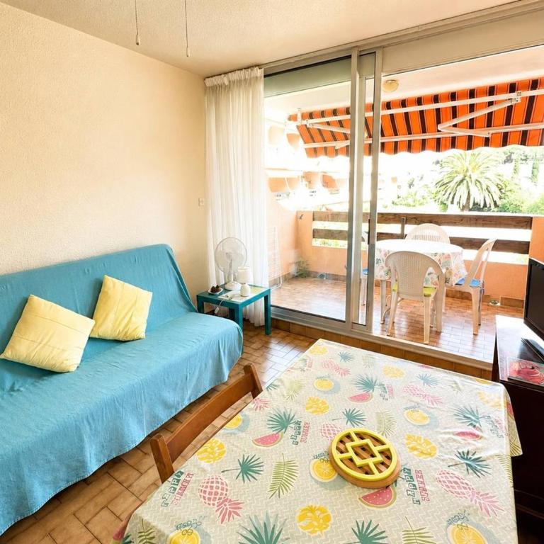 Appartement T2 avec Piscine, Ascenseur et Parking Privé, à 300m de la Plage - 4 Couchages, Animaux OK - FR-1-388-89 - Appartement (4 Adultes) - 10