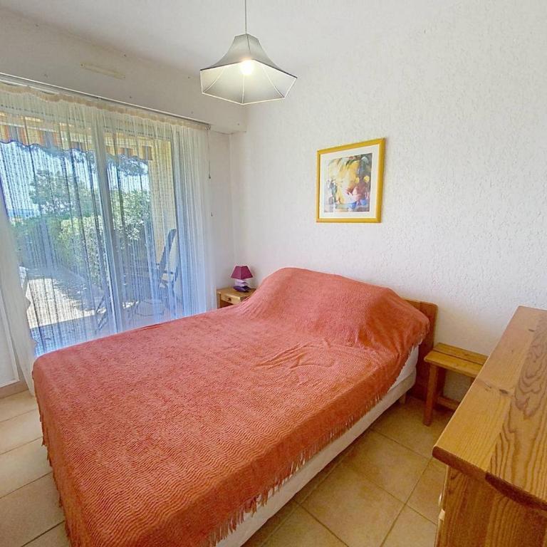 T2 cabine avec terrasse à La Favière, proche plages et commerces - FR-1-610-20 - Appartement (4 Adultes) - 16