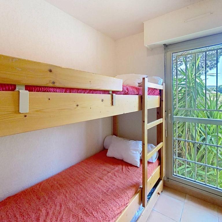 T2 cabine avec terrasse à La Favière, proche plages et commerces - FR-1-610-20 - Appartement (4 Adultes) - 17